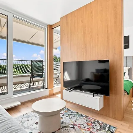 Modern Vydrica With Balcony & River View Apartmán *