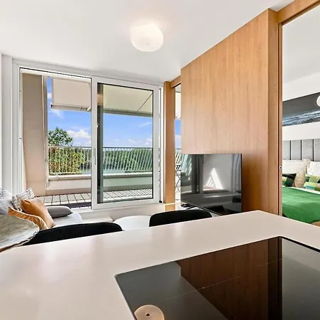 Modern Vydrica With Balcony & River View Bratislava