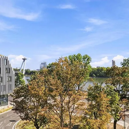 Modern Vydrica With Balcony & River View Apartmán